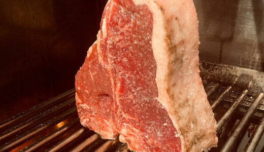 熾火でじっくり焼き上げる！【赤身肉の最高峰】アルゼンチン産ヘレフォード種のTボーンステーキ『Latina PARRILLA』（ラティーナ パリージャ）